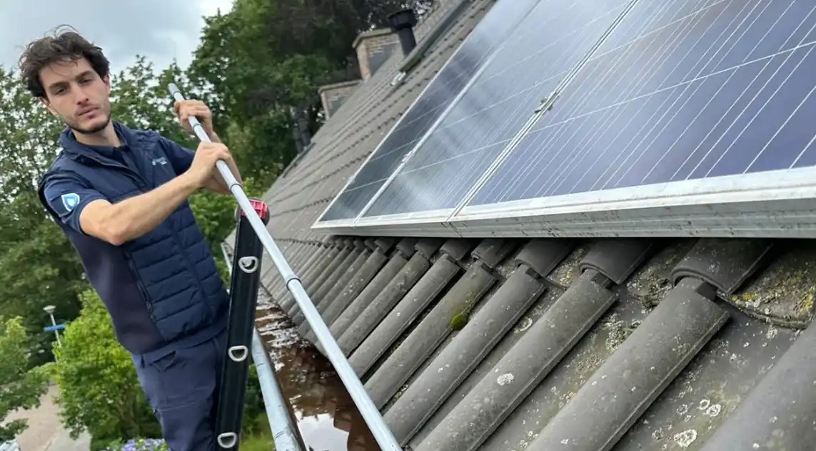 Dak en gevelreiniging Dak en gevelreiniging